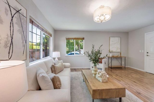 32013203 Hoover Street, Redwood City, CA 94063