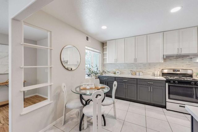 32013203 Hoover Street, Redwood City, CA 94063