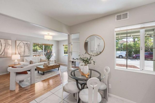 32013203 Hoover Street, Redwood City, CA 94063