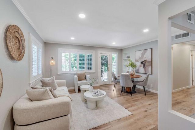 32013203 Hoover Street, Redwood City, CA 94063