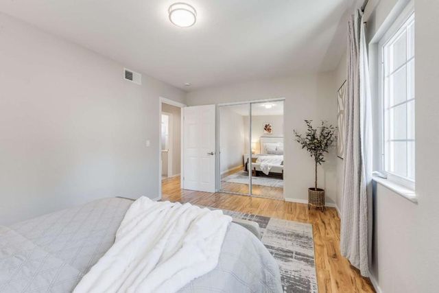 32013203 Hoover Street, Redwood City, CA 94063