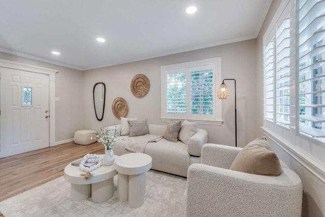 32013203 Hoover Street, Redwood City, CA 94063