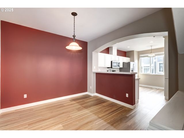 16080 Sw AUDUBON St 103, Beaverton, OR 97003