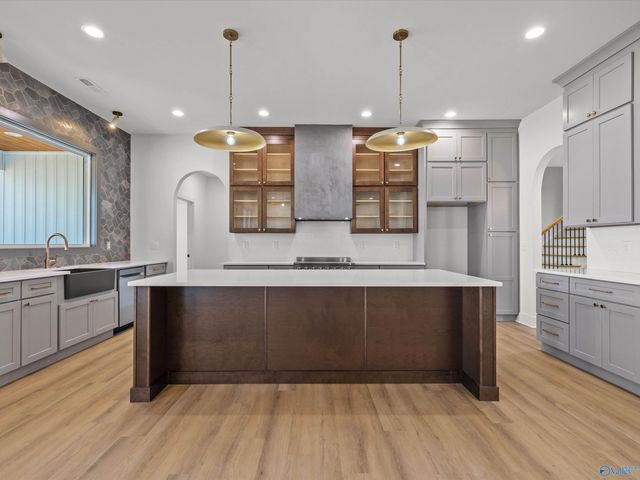 122 Eden Lane, Huntsville, AL 35811