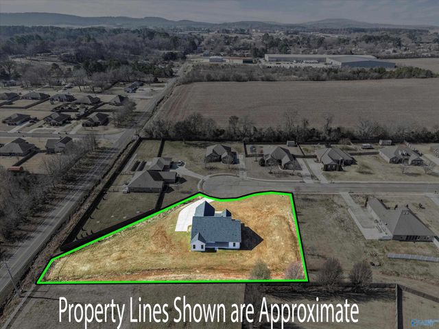 122 Eden Lane, Huntsville, AL 35811