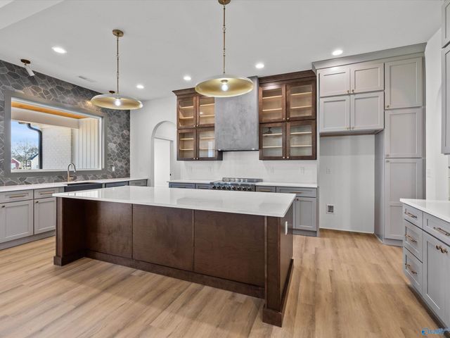 122 Eden Lane, Huntsville, AL 35811