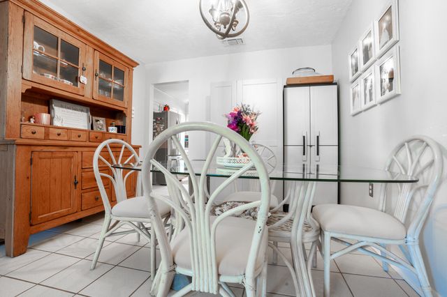 14 W Casa Loma Drive, Mary Esther, FL 32569