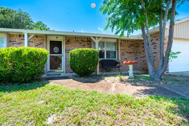 14 W Casa Loma Drive, Mary Esther, FL 32569