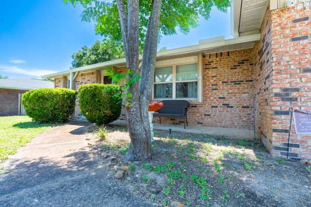 14 W Casa Loma Drive, Mary Esther, FL 32569