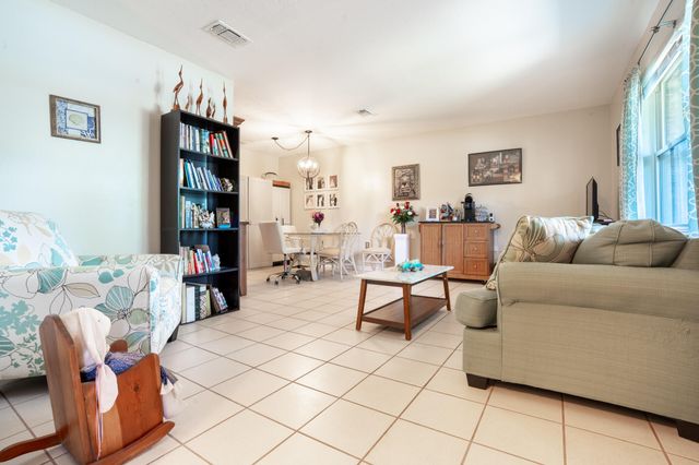 14 W Casa Loma Drive, Mary Esther, FL 32569