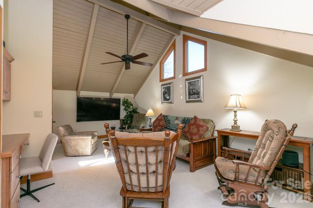 755 Andrew Banks Road, Burnsville, NC 28714