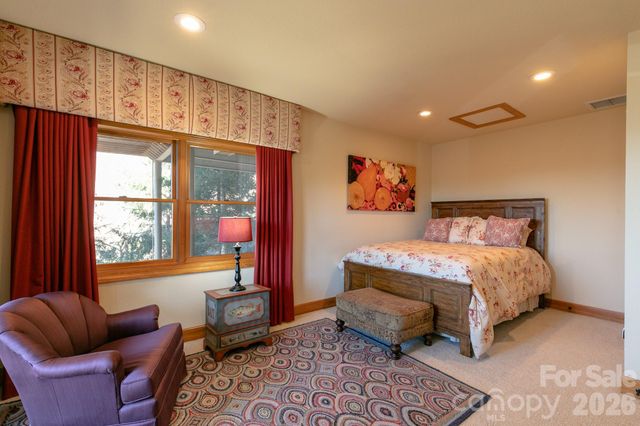 755 Andrew Banks Road, Burnsville, NC 28714
