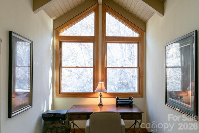 755 Andrew Banks Road, Burnsville, NC 28714