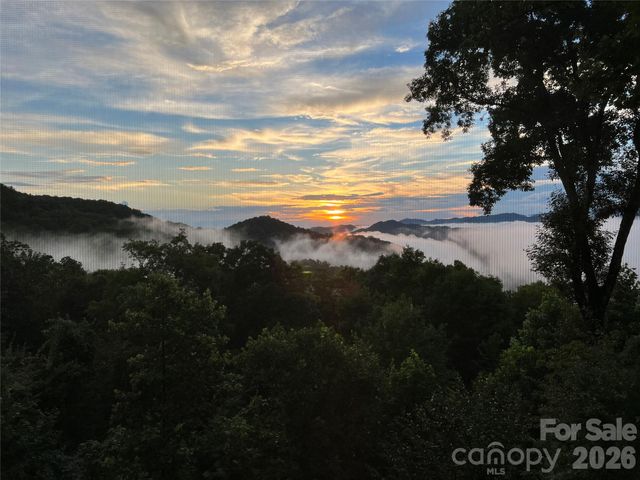 755 Andrew Banks Road, Burnsville, NC 28714