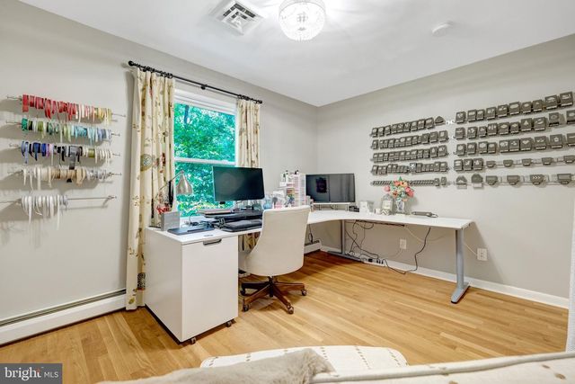 10015 SADDLE RD, Vienna, VA 22181
