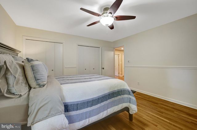 10015 SADDLE RD, Vienna, VA 22181