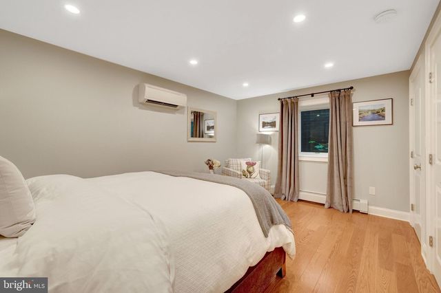 10015 SADDLE RD, Vienna, VA 22181