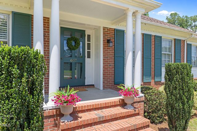 607 Gloucester Road, Goldsboro, NC 27534