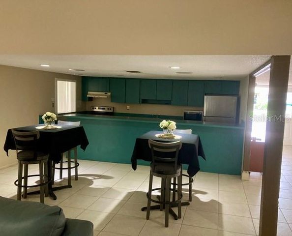 9209 SEMINOLE BOULEVARD 68, Seminole, FL 33772