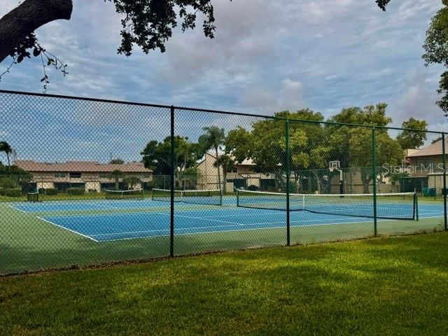 9209 SEMINOLE BOULEVARD 68, Seminole, FL 33772