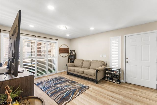 3053 Casey Drive 103, Las Vegas, NV 89120