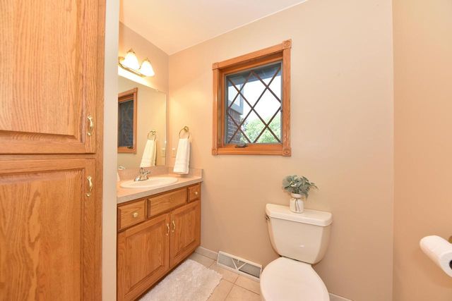 W306S2834 Wild Berry LANE, Waukesha, WI 53188