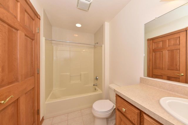 W306S2834 Wild Berry LANE, Waukesha, WI 53188