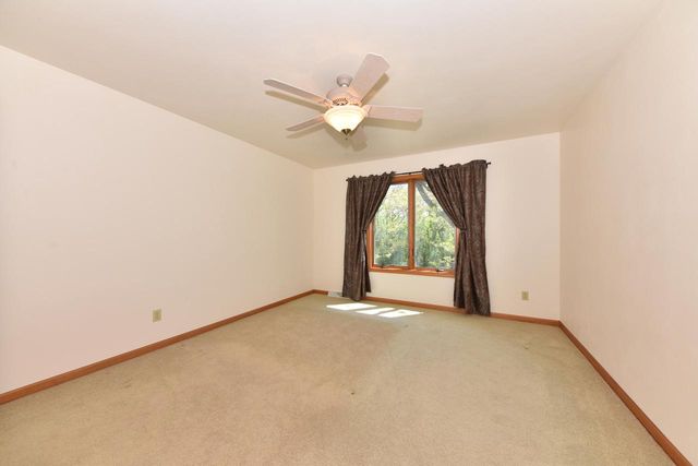 W306S2834 Wild Berry LANE, Waukesha, WI 53188