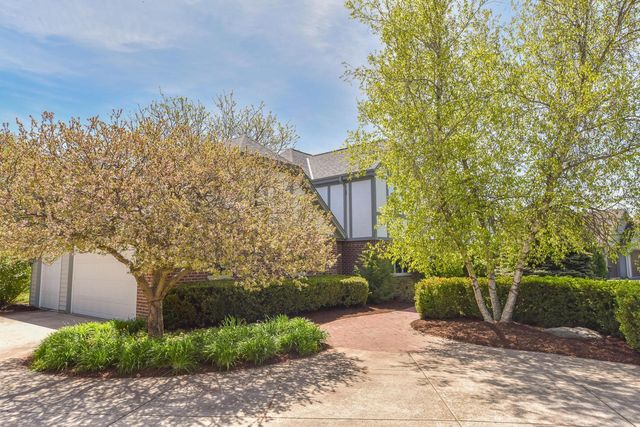 W306S2834 Wild Berry LANE, Waukesha, WI 53188