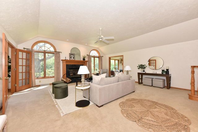 W306S2834 Wild Berry LANE, Waukesha, WI 53188