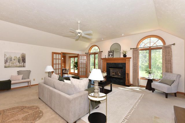 W306S2834 Wild Berry LANE, Waukesha, WI 53188