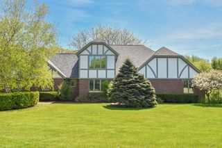 W306S2834 Wild Berry LANE, Waukesha, WI 53188