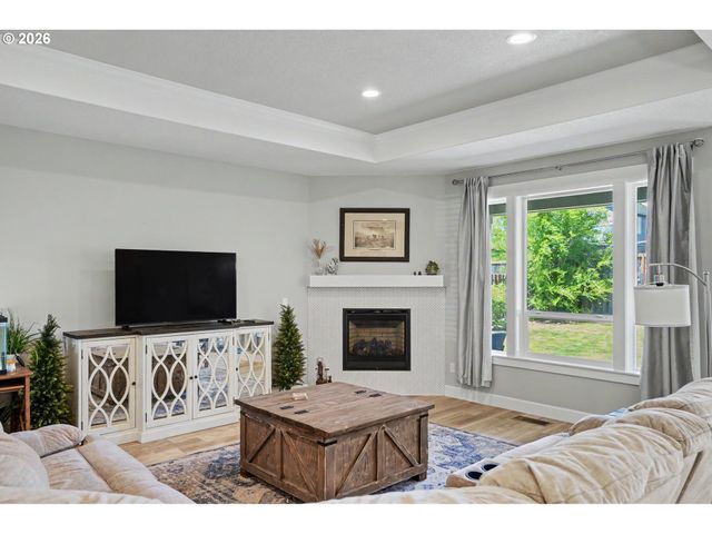 525 Ne ASPEN St, Sublimity, OR 97385