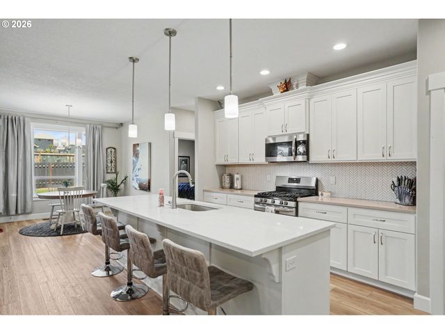 525 Ne ASPEN St, Sublimity, OR 97385