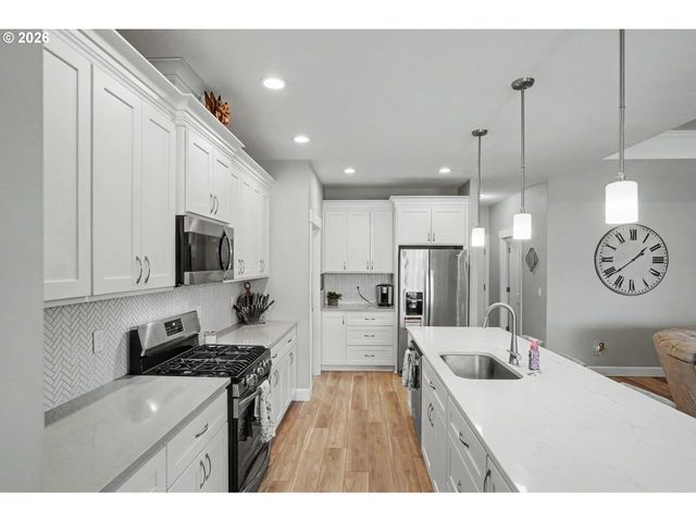 525 Ne ASPEN St, Sublimity, OR 97385