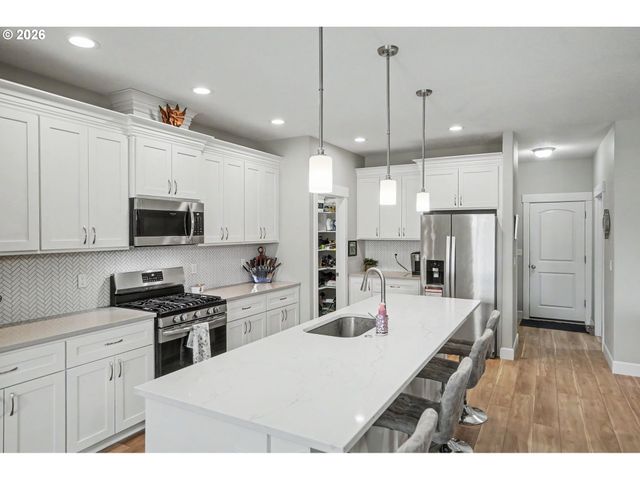 525 Ne ASPEN St, Sublimity, OR 97385