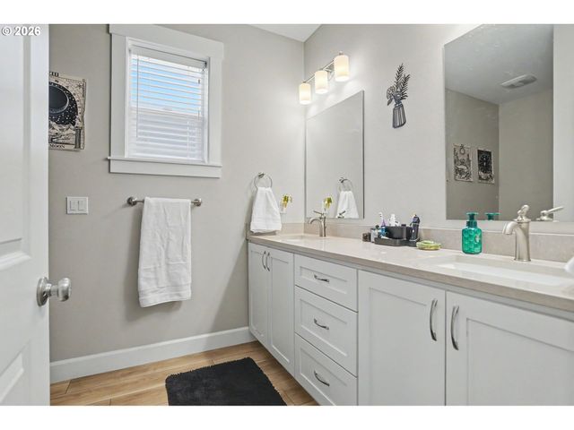 525 Ne ASPEN St, Sublimity, OR 97385