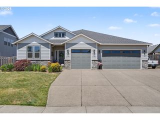 525 Ne ASPEN St, Sublimity, OR 97385