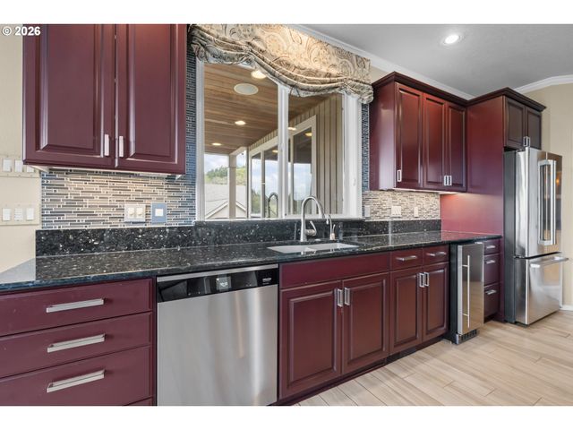 12311 Nw JACKSON QUARRY Rd, Hillsboro, OR 97124