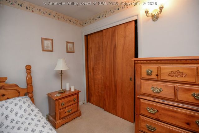 2543 Lakeview Drive, St Albans, WV 25177