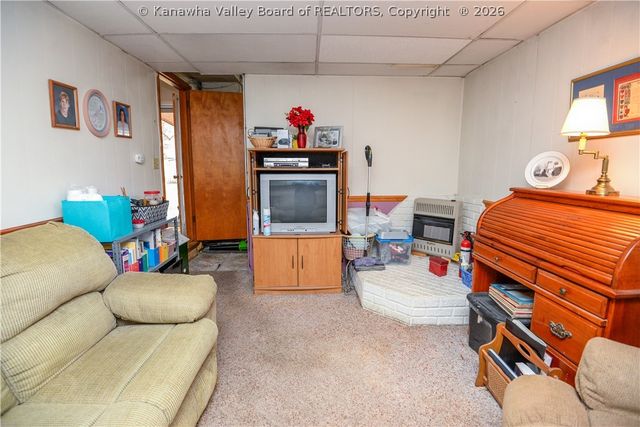 2543 Lakeview Drive, St Albans, WV 25177