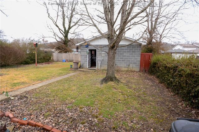 2543 Lakeview Drive, St Albans, WV 25177