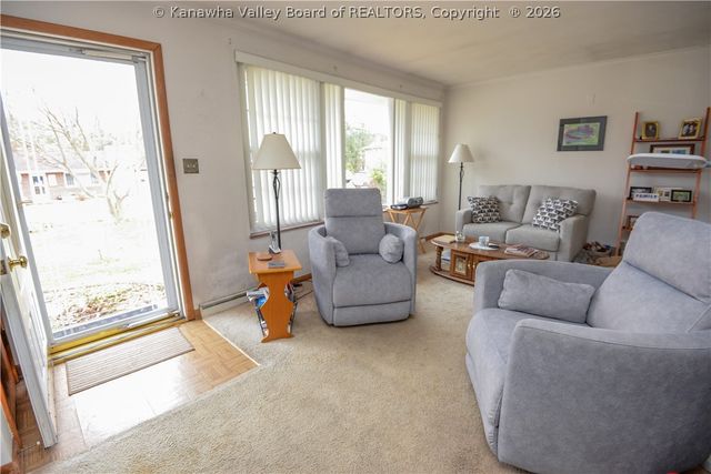 2543 Lakeview Drive, St Albans, WV 25177