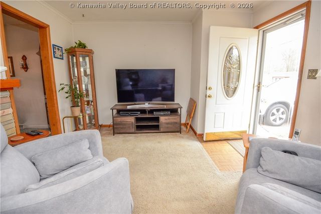 2543 Lakeview Drive, St Albans, WV 25177