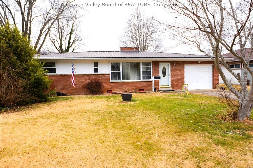 2543 Lakeview Drive, St Albans, WV 25177