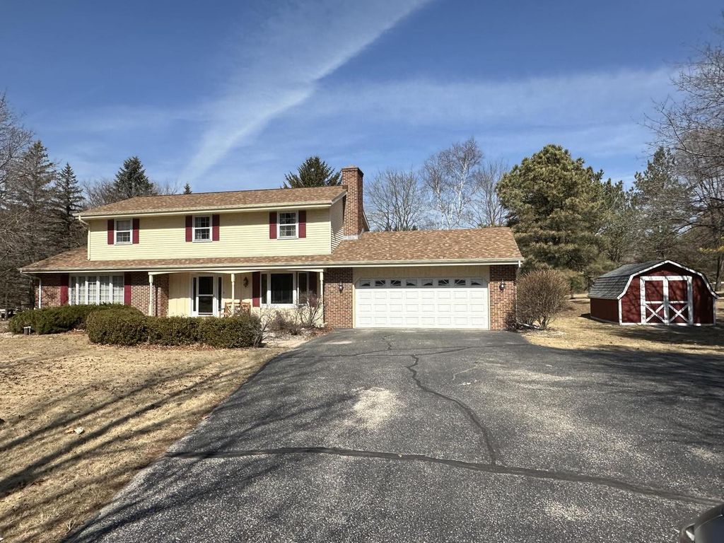 11500 Sherman ROAD, Cedarburg, WI 53012