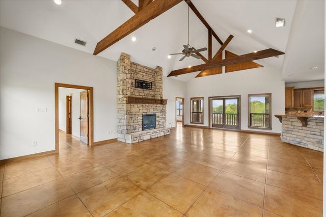 142 Pearl Valley Drive, Kerens, TX 75144