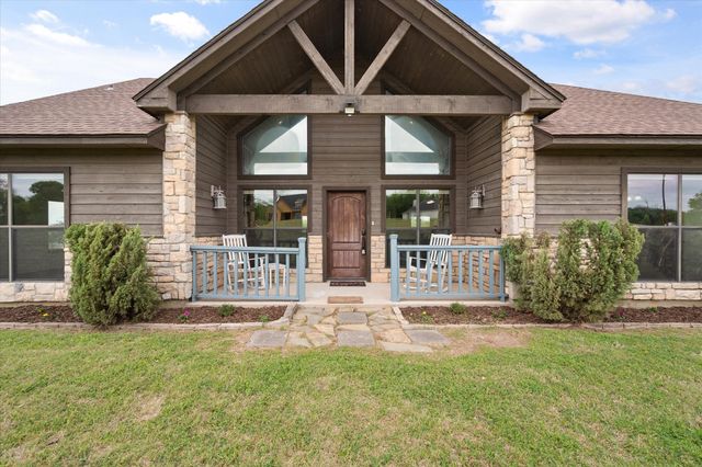 142 Pearl Valley Drive, Kerens, TX 75144