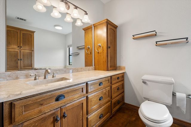 142 Pearl Valley Drive, Kerens, TX 75144