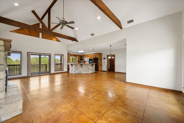 142 Pearl Valley Drive, Kerens, TX 75144